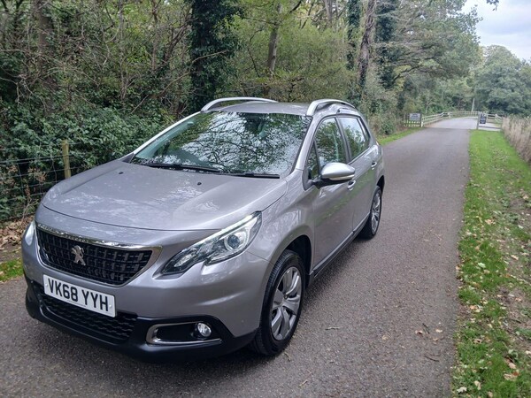 Used Peugeot 2008 2018 for sale - 76201022: Photo 2