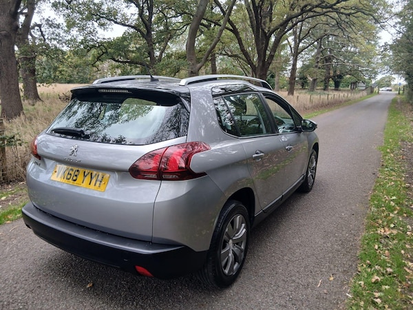 Used Peugeot 2008 2018 for sale - 76201022: Photo 3
