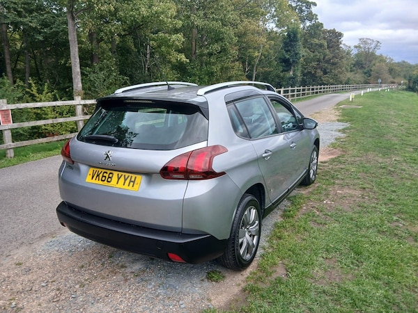 Used Peugeot 2008 2018 for sale - 76201022: Photo 7
