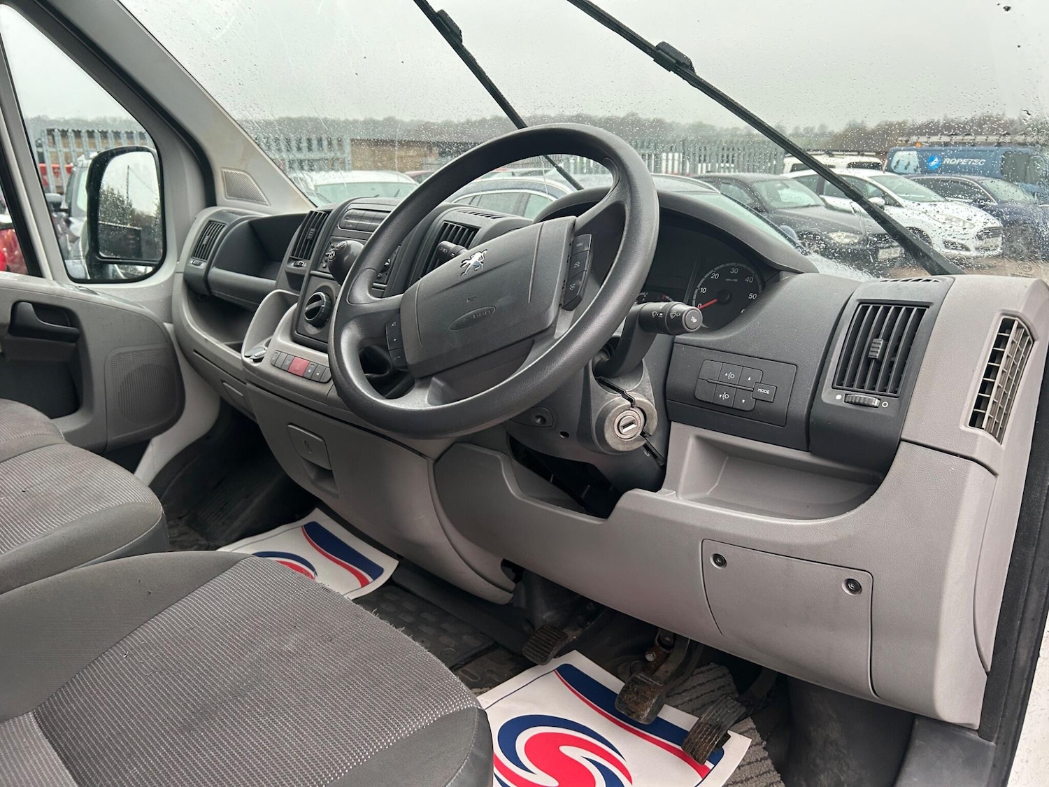 Used Peugeot Boxer 2011 for sale - 77468420: Photo 28