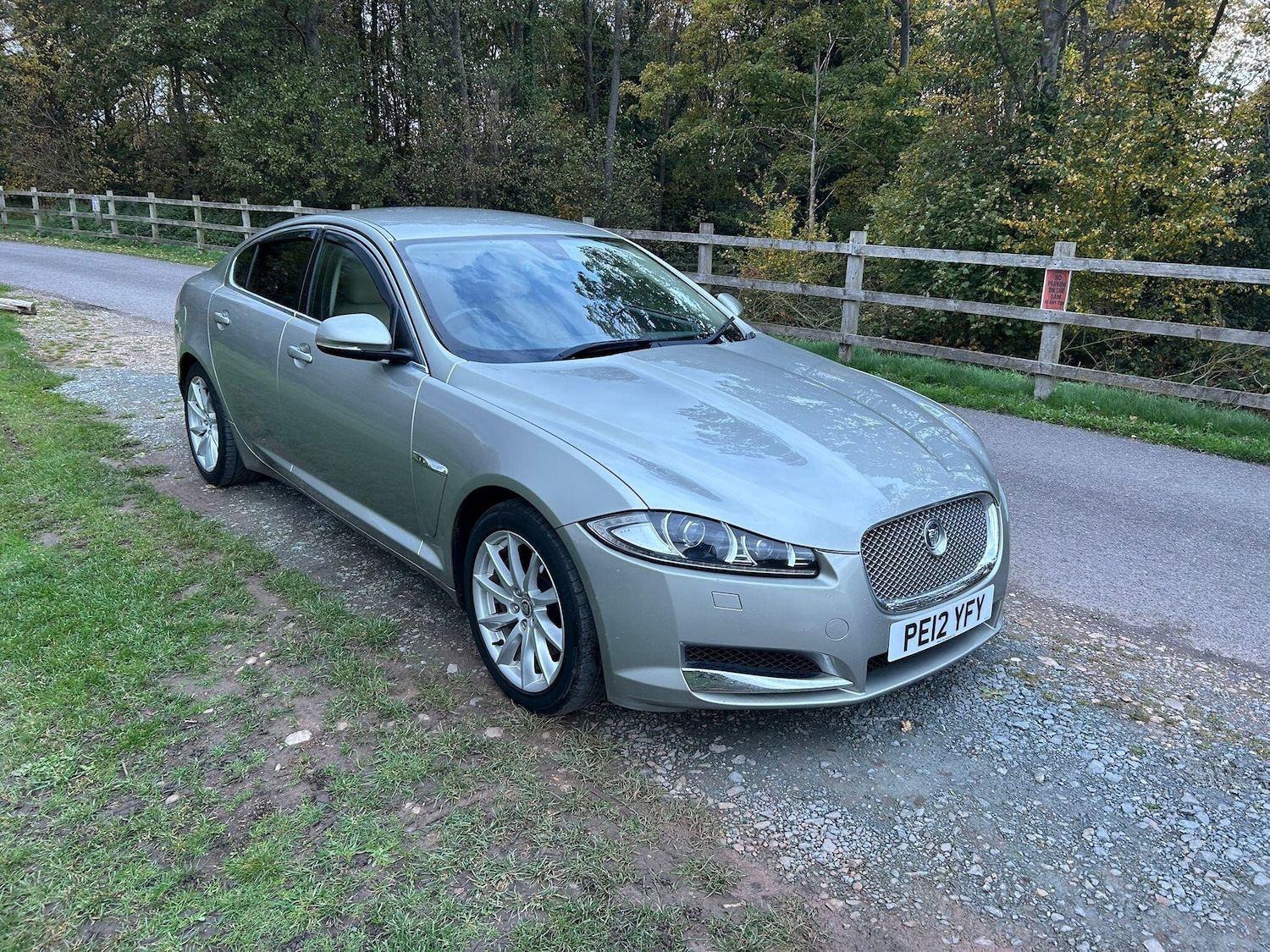 Used Jaguar XF 2012 for sale - 76511790: Photo 13