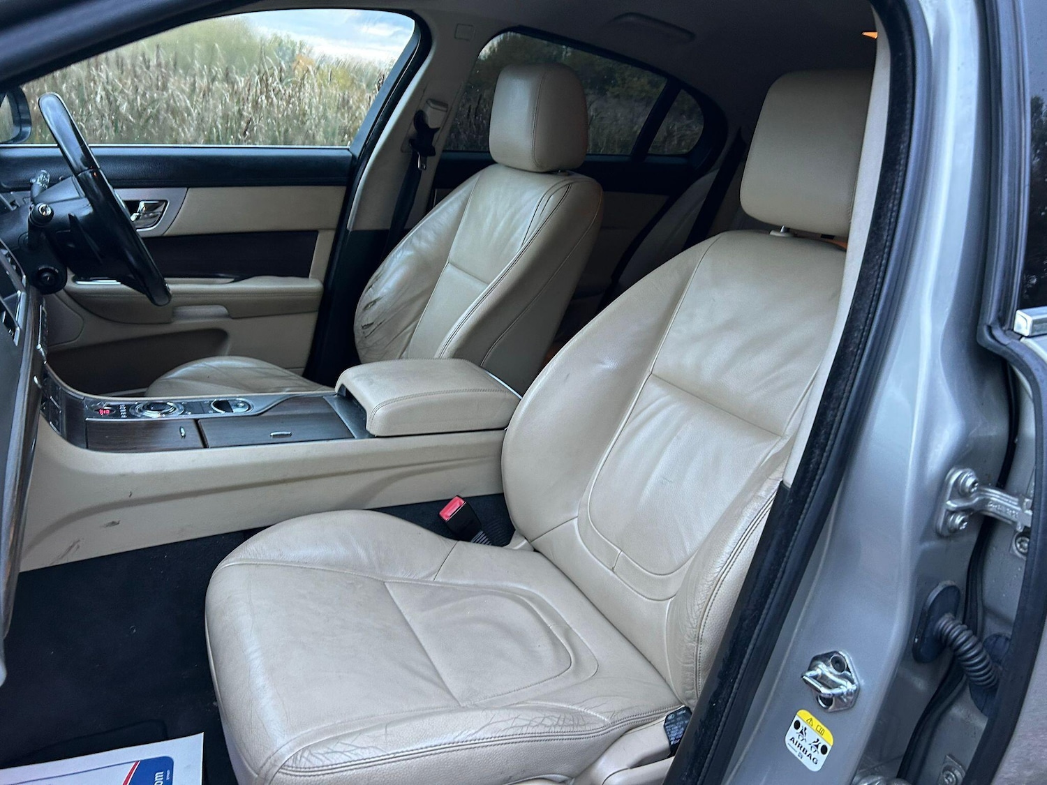 Used Jaguar XF 2012 for sale - 76511790: Photo 16