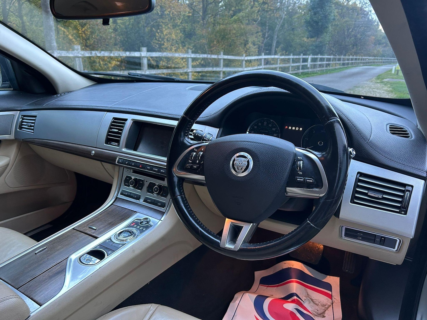 Used Jaguar XF 2012 for sale - 76511790: Photo 31