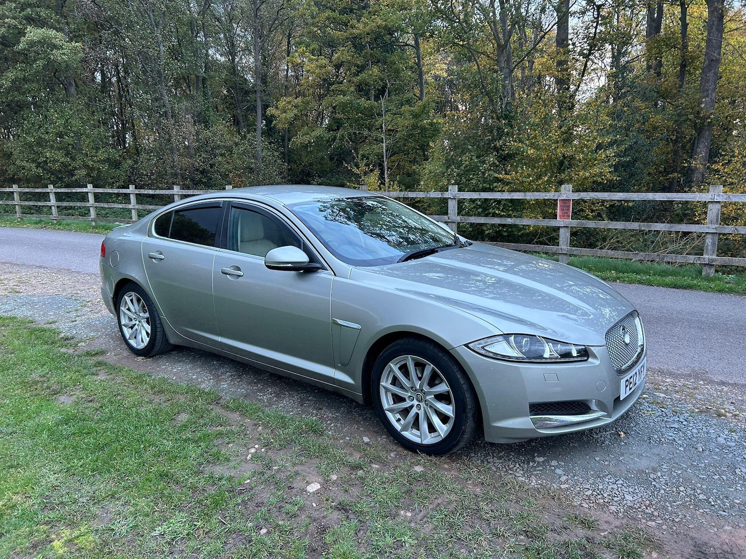 Used Jaguar XF 2012 for sale - 76511790: Photo 7
