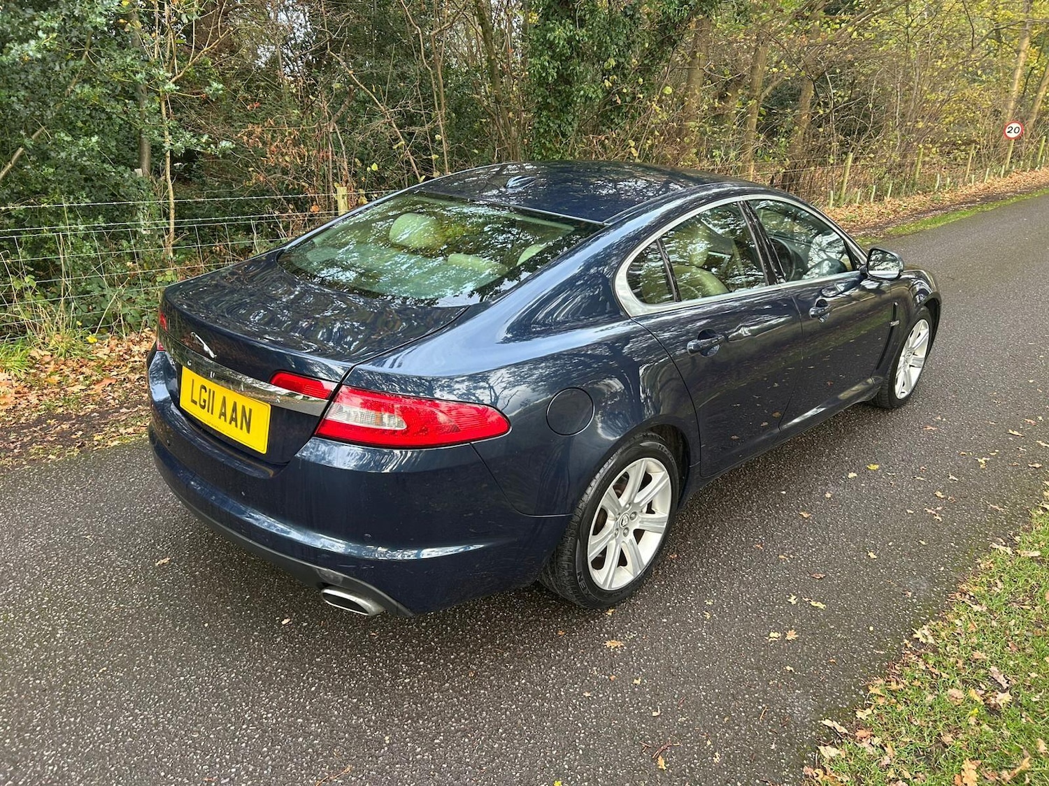 Used Jaguar XF 2011 for sale - 76409202: Photo 13