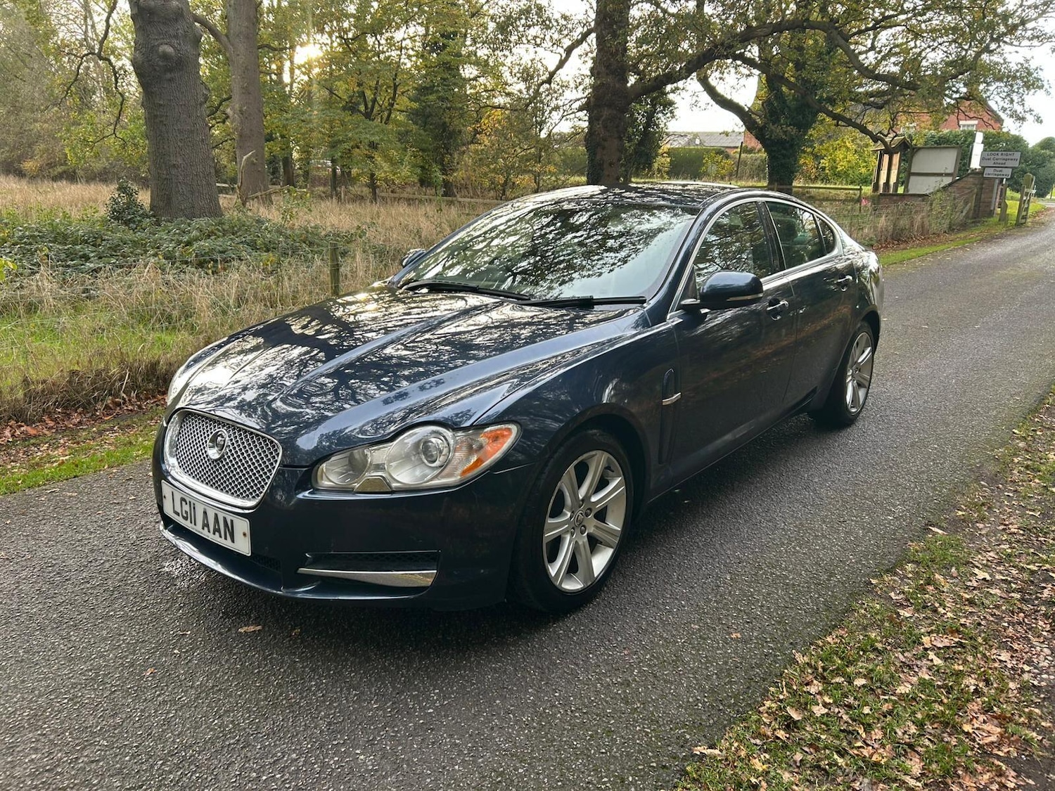 Used Jaguar XF 2011 for sale - 76409202: Photo 8
