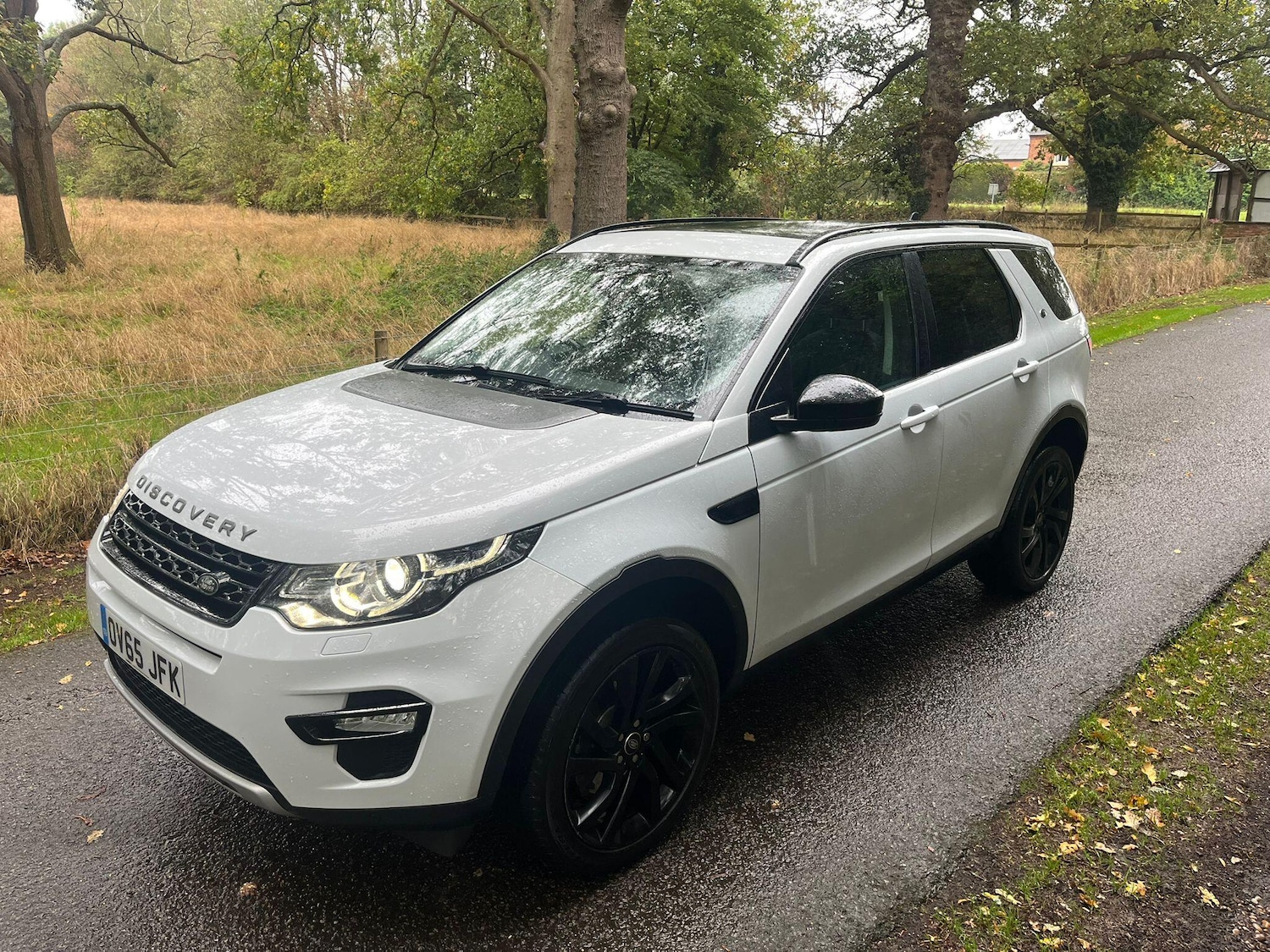 Used Land Rover Discovery Sport 2015 for sale - 76166406: Photo 2