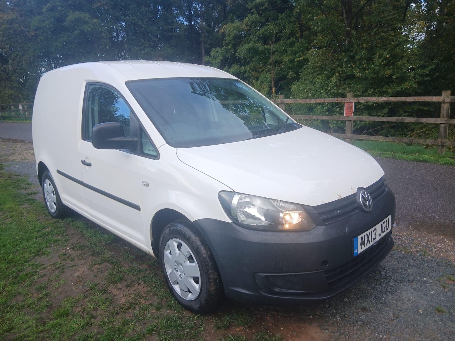 Used Volkswagen Caddy 2013 for sale - 76370482: Photo 3