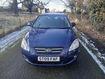 Used Kia Ceed 2009 for sale - 77108891: Photo