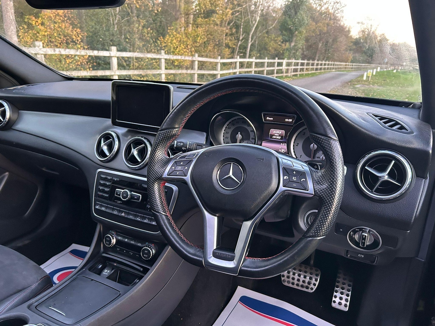 Used Mercedes-Benz GLA 2014 for sale - 76608114: Photo 27