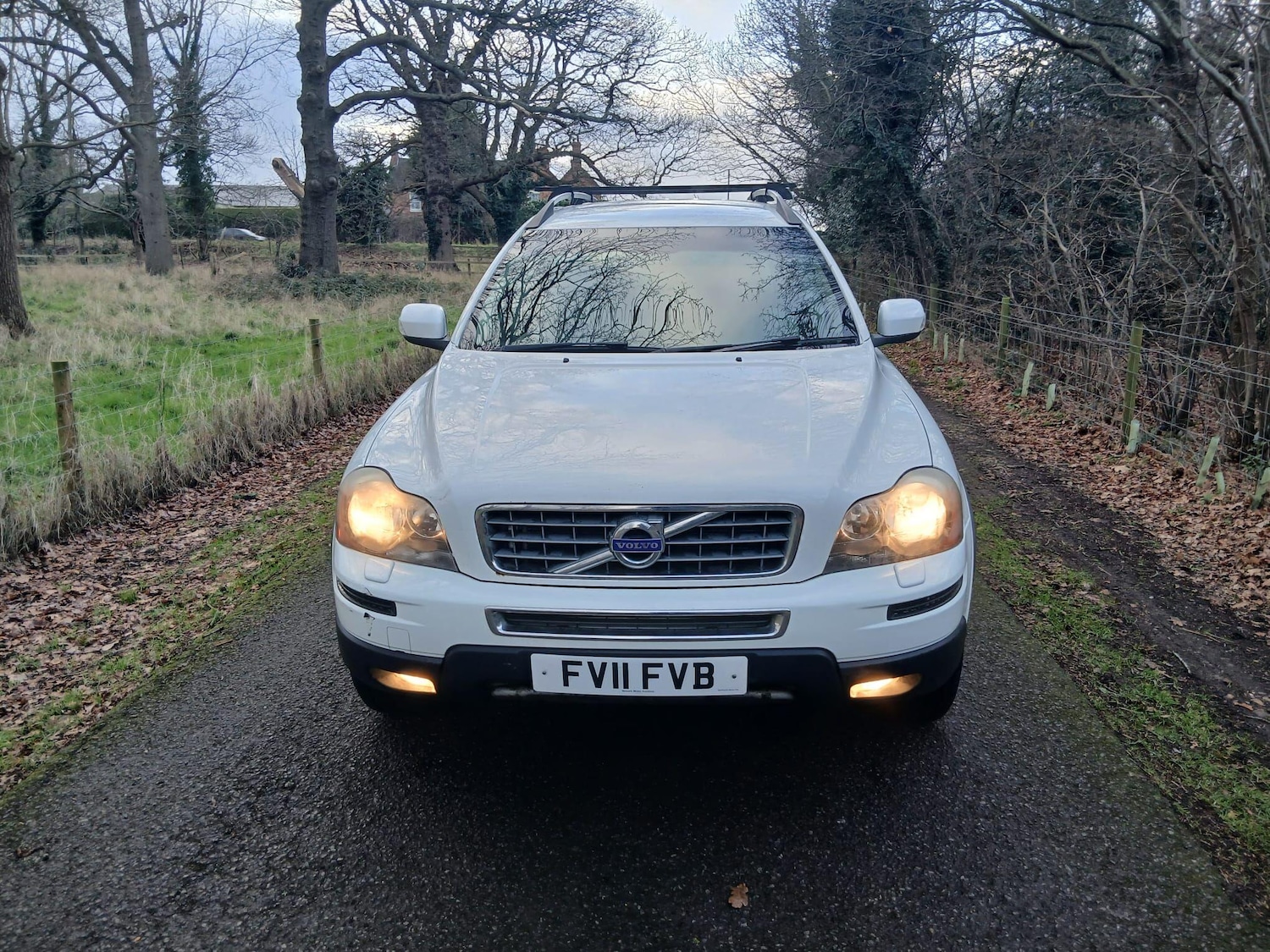 Used Volvo XC90 2011 for sale - 77131123: Photo 2