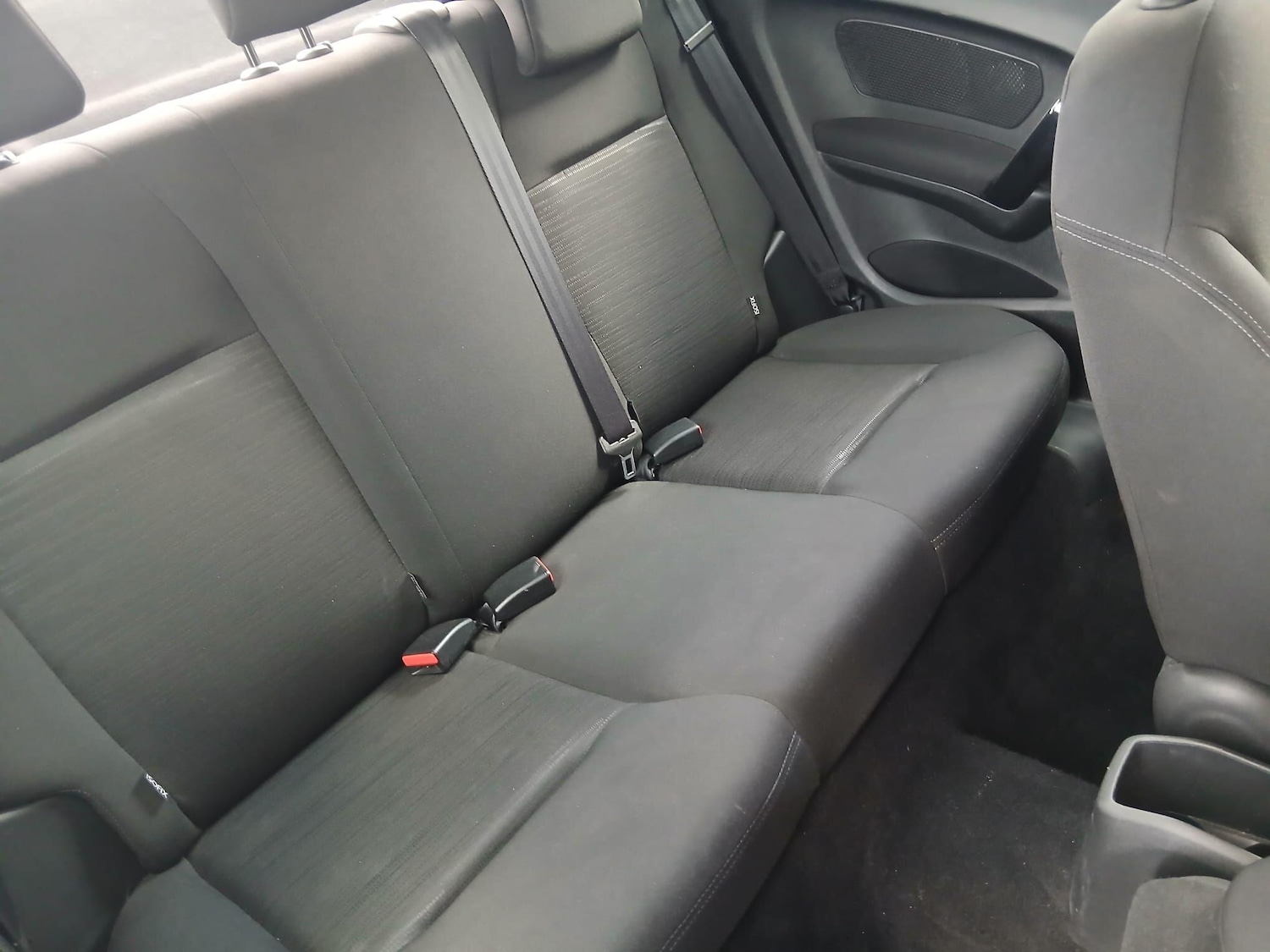 Used Peugeot 208 2013 for sale - 76349248: Photo 15