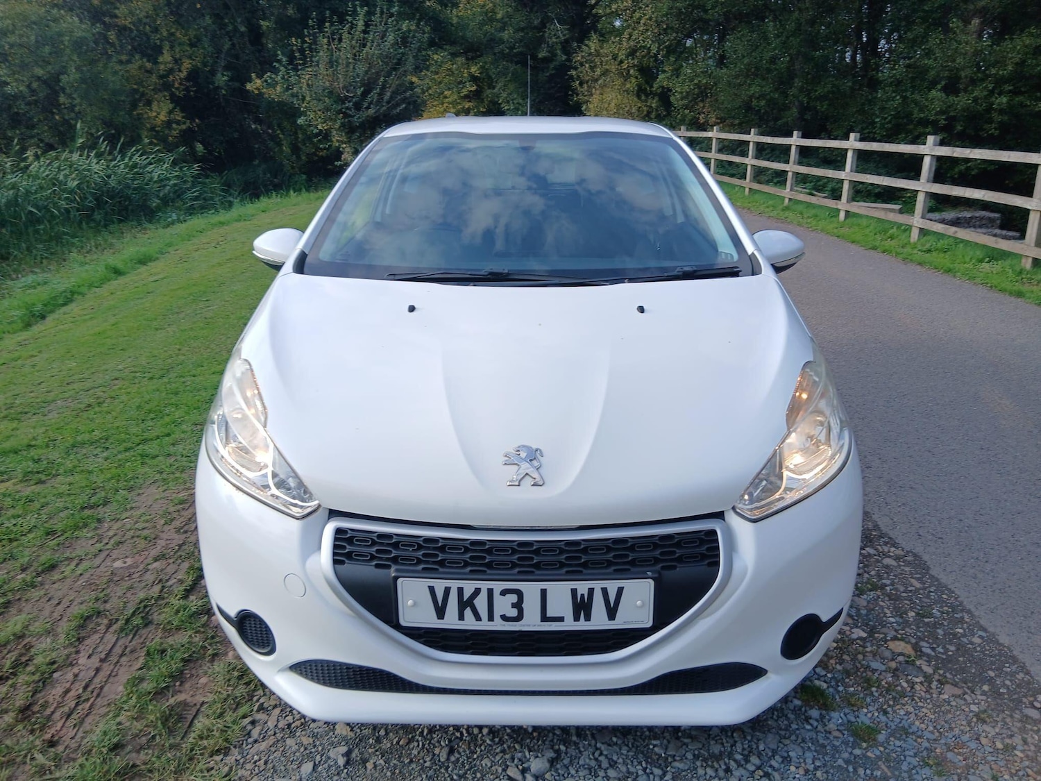 Used Peugeot 208 2013 for sale - 76349248: Photo 5