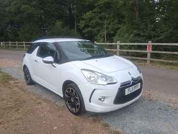 2011 (11) - 1.6 HDi Black Euro 5 3dr