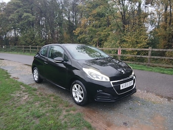 Used Peugeot 208 2015 for sale - 76561609: Photo