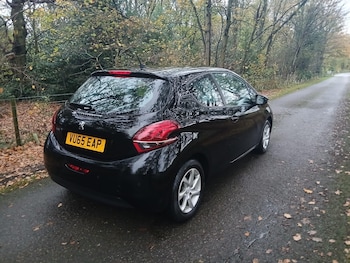 Used Peugeot 208 2015 for sale - 76561609: Photo