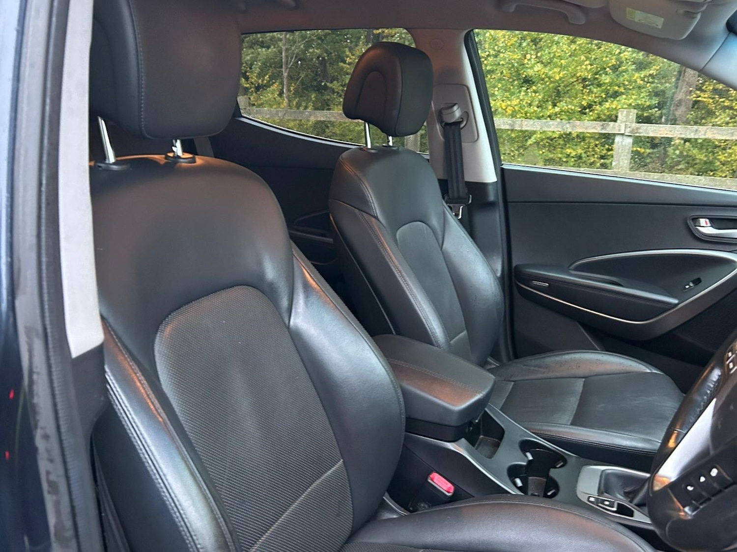 Used Hyundai Santa Fe 2015 for sale - 76472652: Photo 7