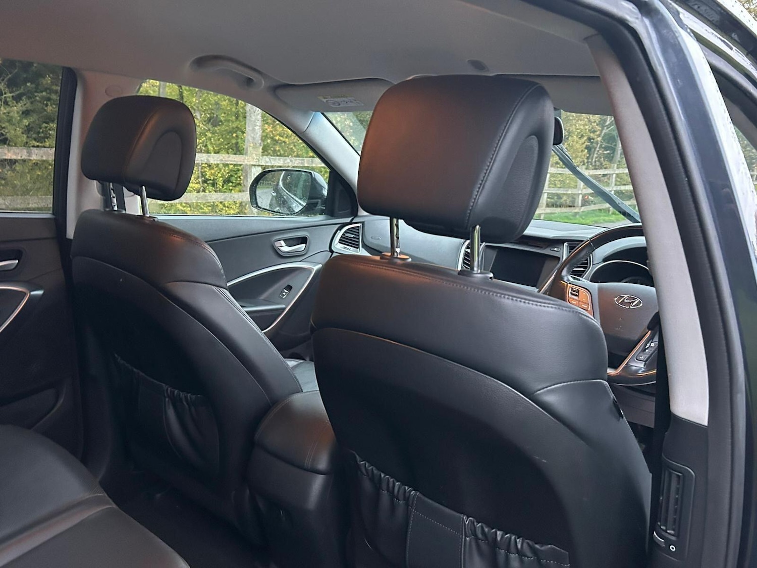 Used Hyundai Santa Fe 2015 for sale - 76472652: Photo 8