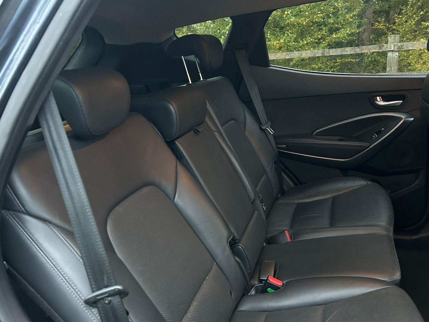 Used Hyundai Santa Fe 2015 for sale - 76472652: Photo 9