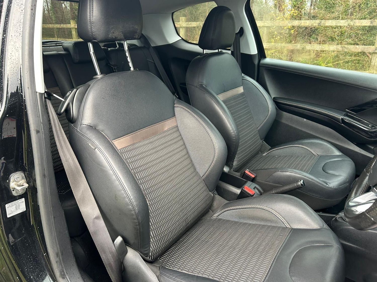 Used Peugeot 208 2012 for sale - 77016619: Photo 11