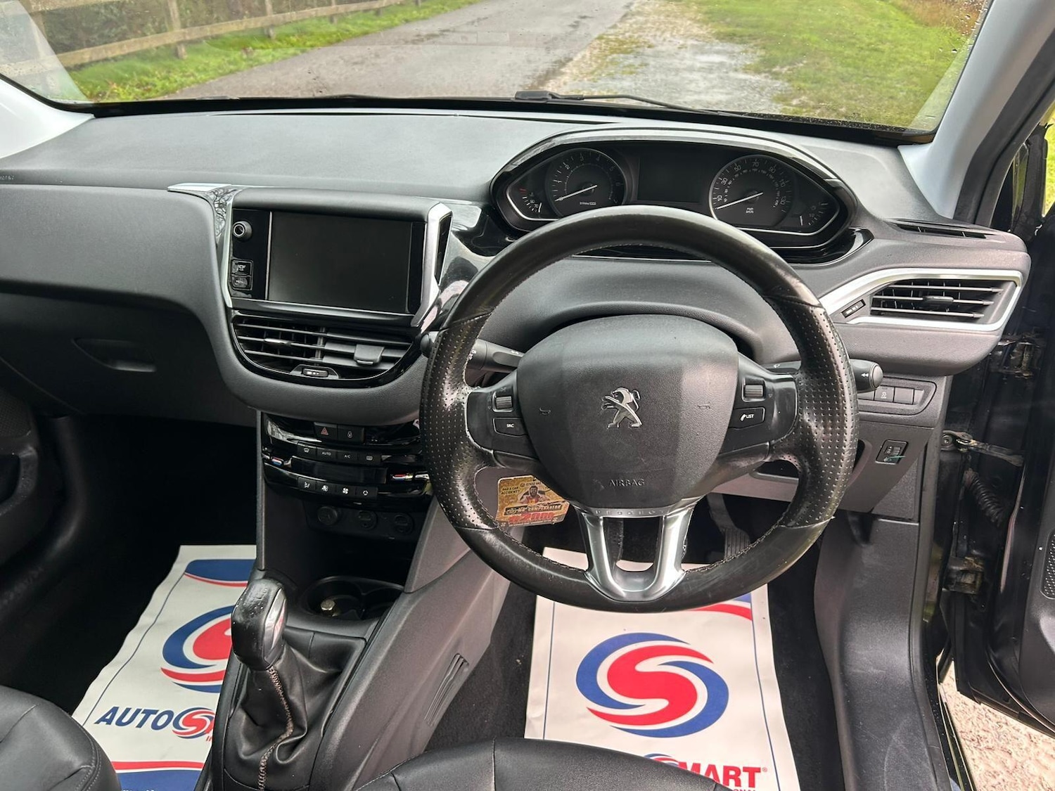 Used Peugeot 208 2012 for sale - 77016619: Photo 12