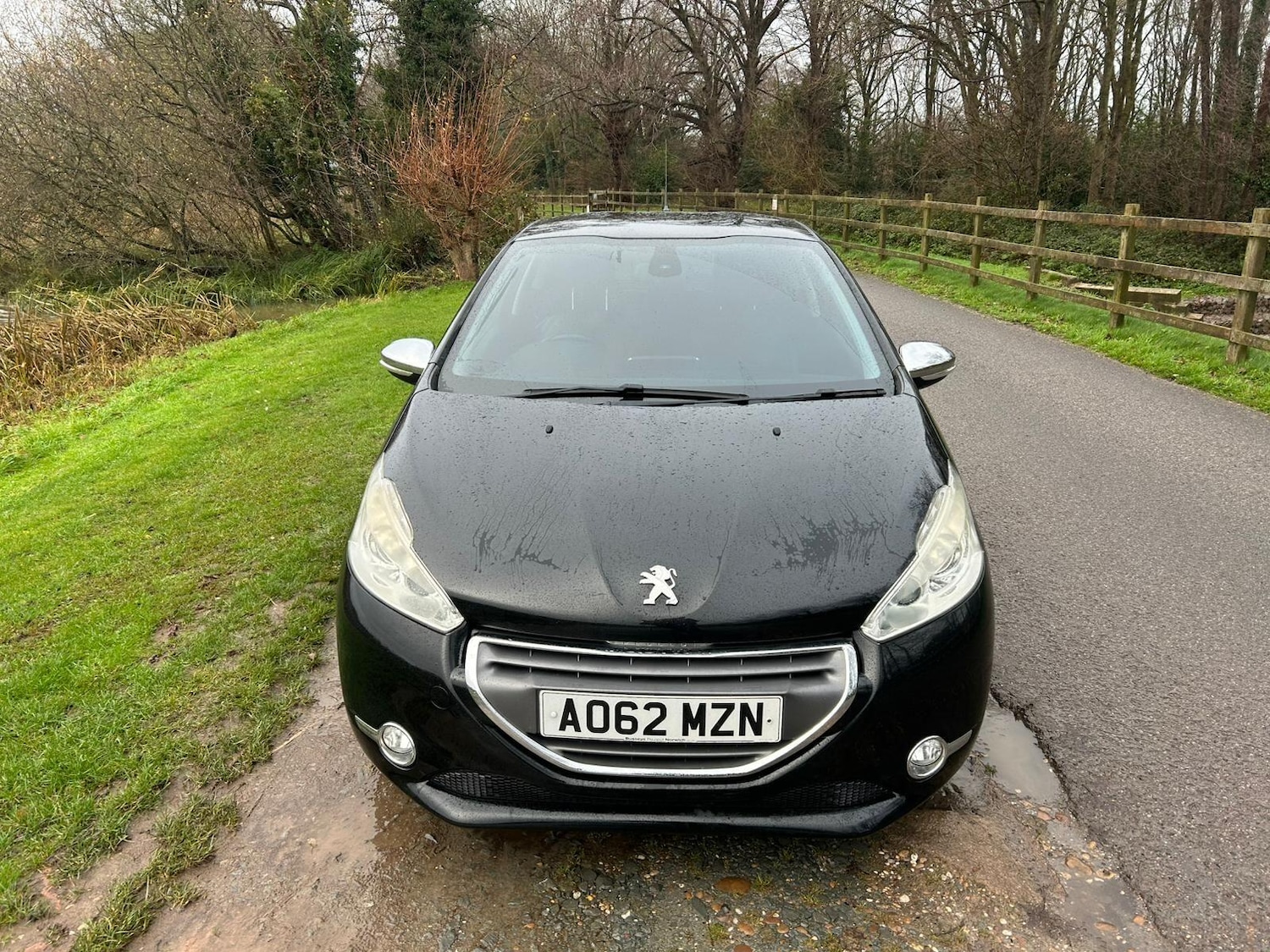 Used Peugeot 208 2012 for sale - 77016619: Photo 2