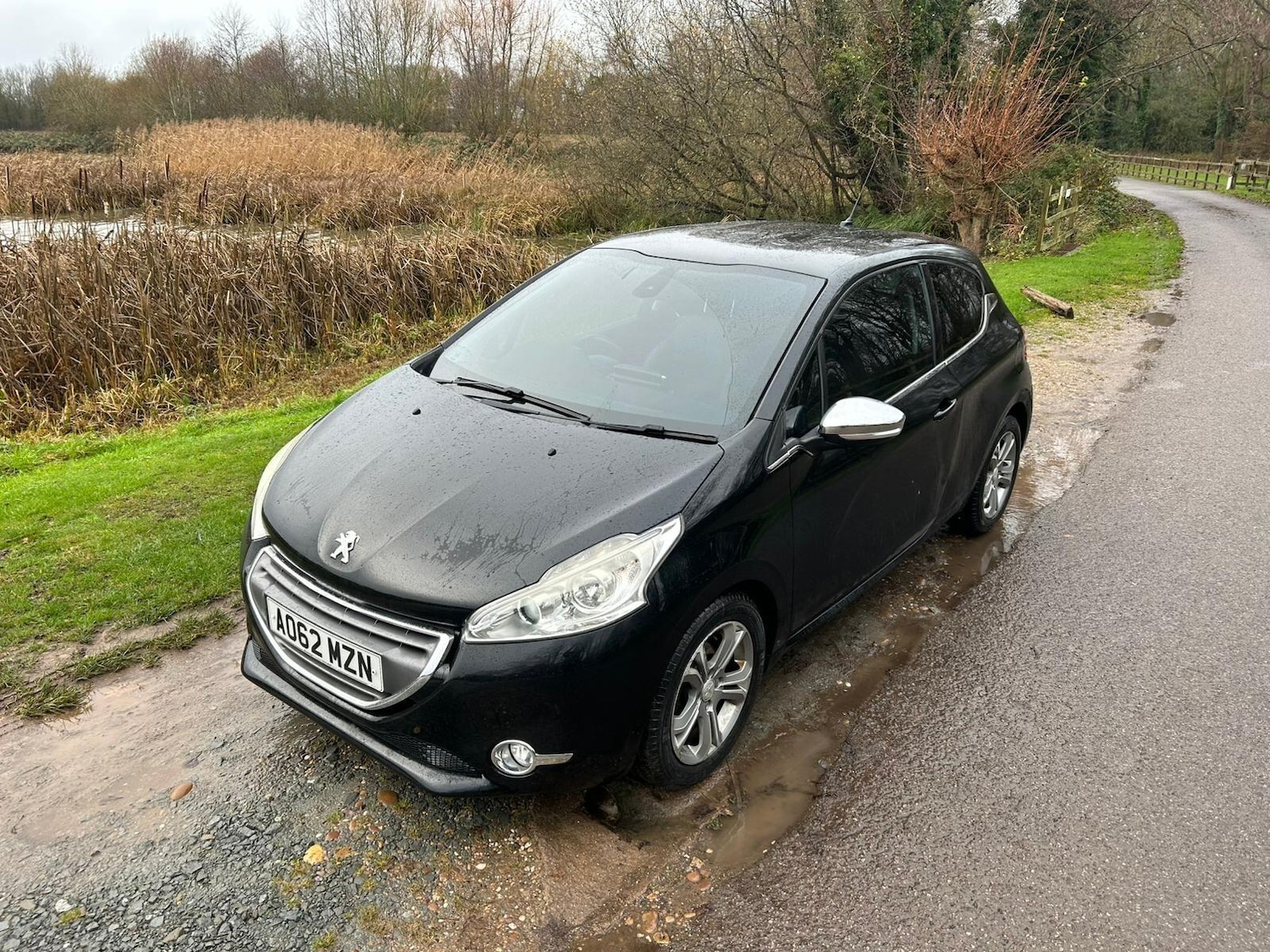 Used Peugeot 208 2012 for sale - 77016619: Photo 3
