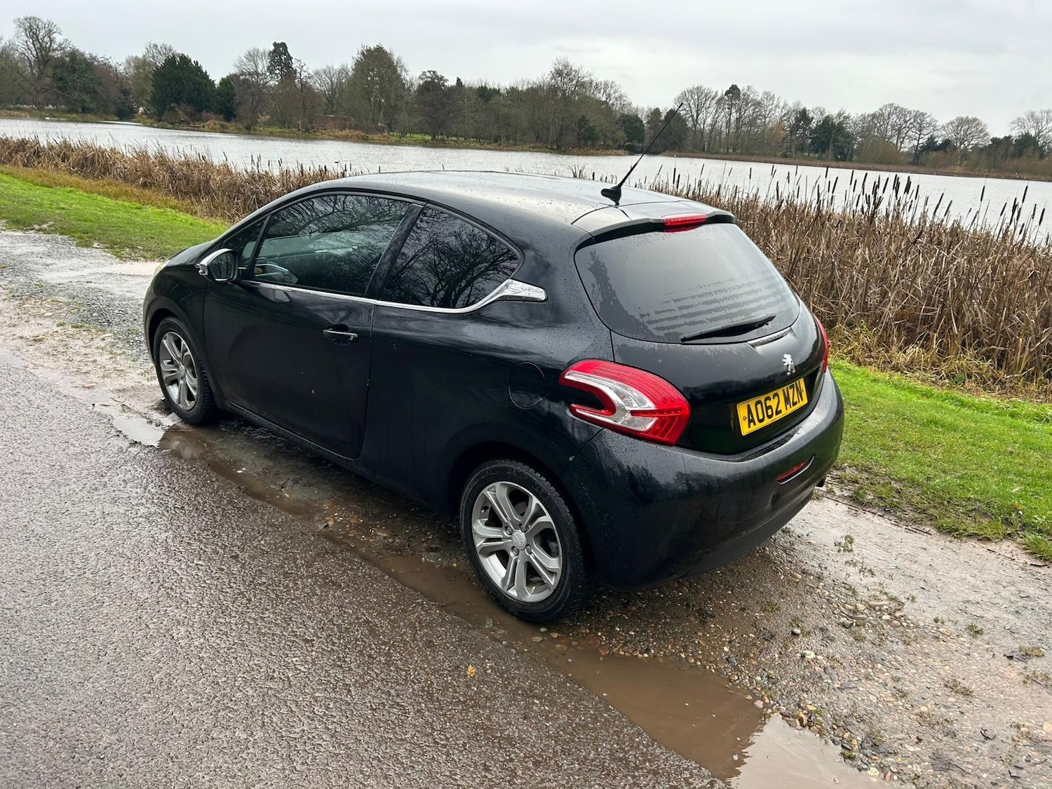 Used Peugeot 208 2012 for sale - 77016619: Photo 7