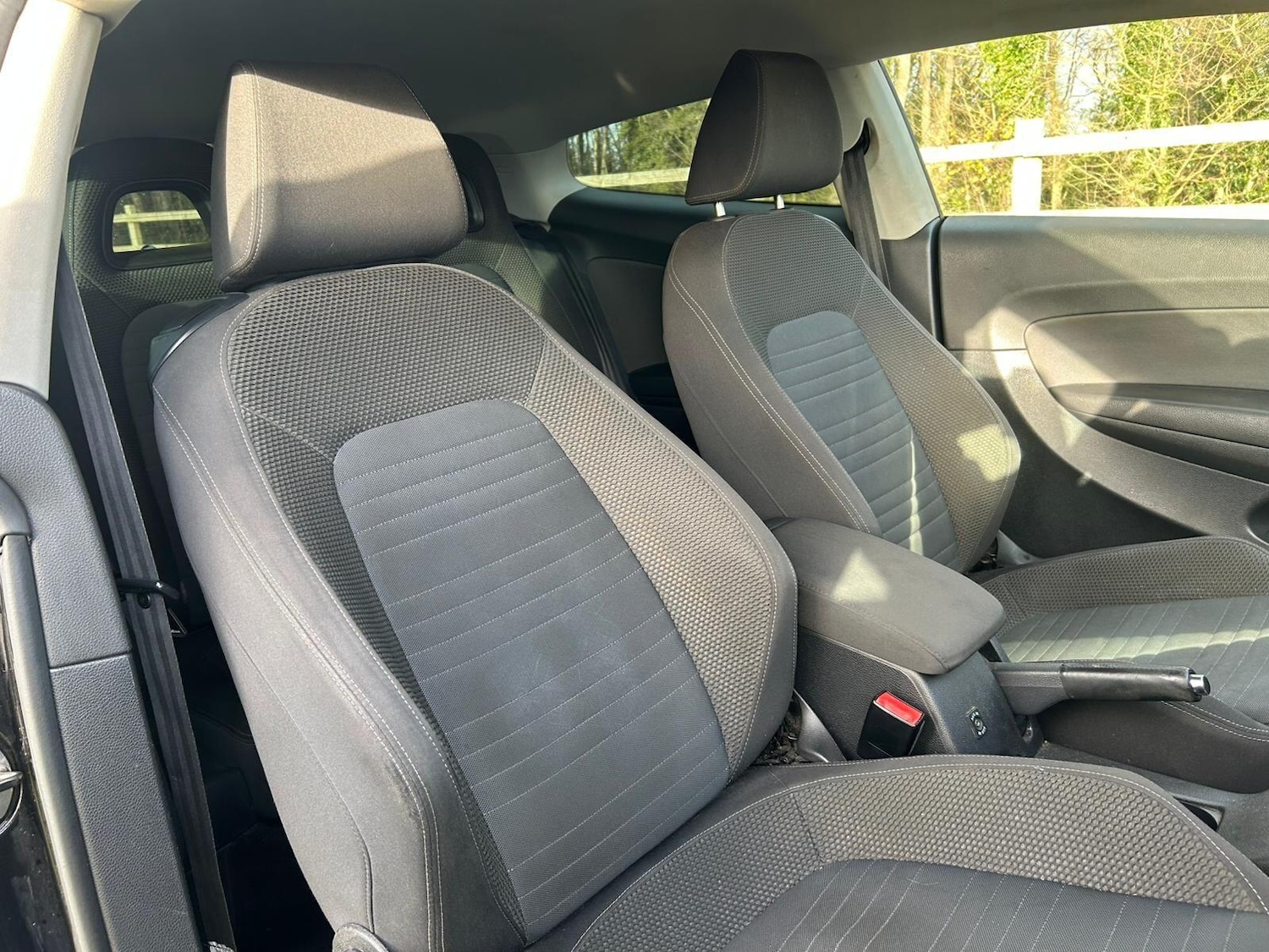 Used Volkswagen Scirocco 2010 for sale - 77017027: Photo 12