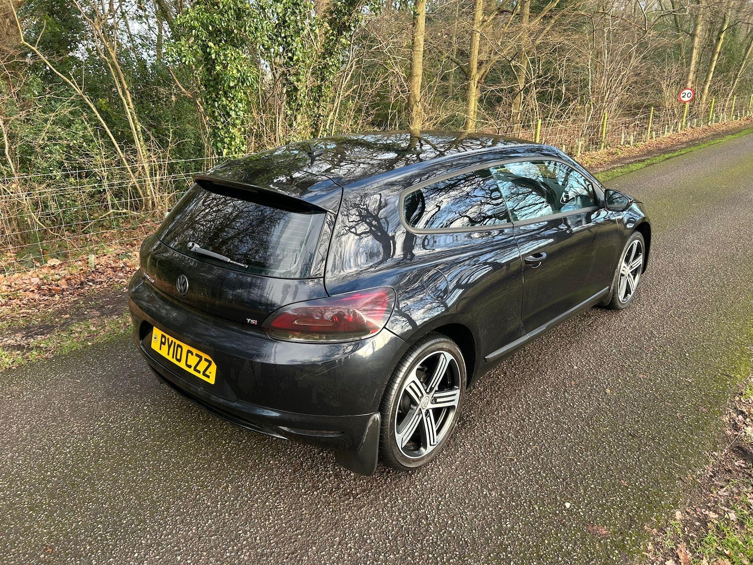Used Volkswagen Scirocco 2010 for sale - 77017027: Photo 9