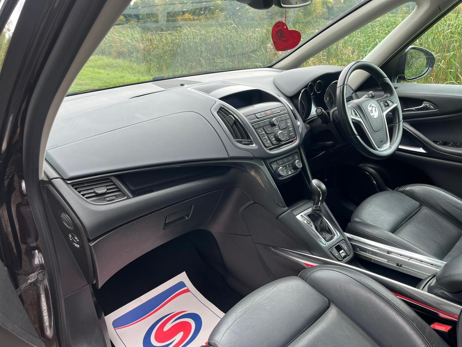 Used Vauxhall Zafira Tourer 2013 for sale - 76307310: Photo 27