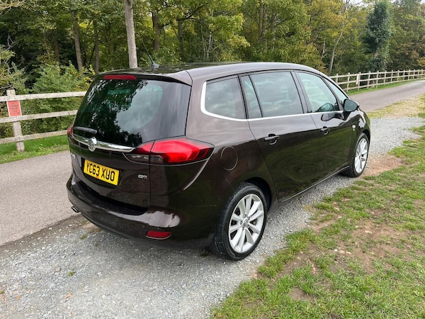 Used Vauxhall Zafira Tourer 2013 for sale - 76307310: Photo 3