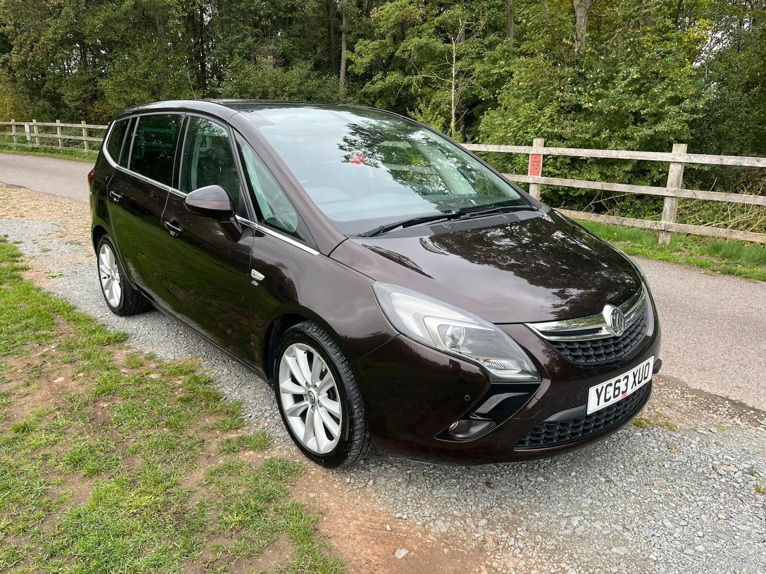 Used Vauxhall Zafira Tourer 2013 for sale - 76307310: Photo 8