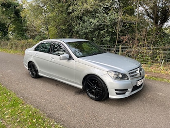 Used Mercedes-Benz C Class 2013 for sale - 77175494: Photo