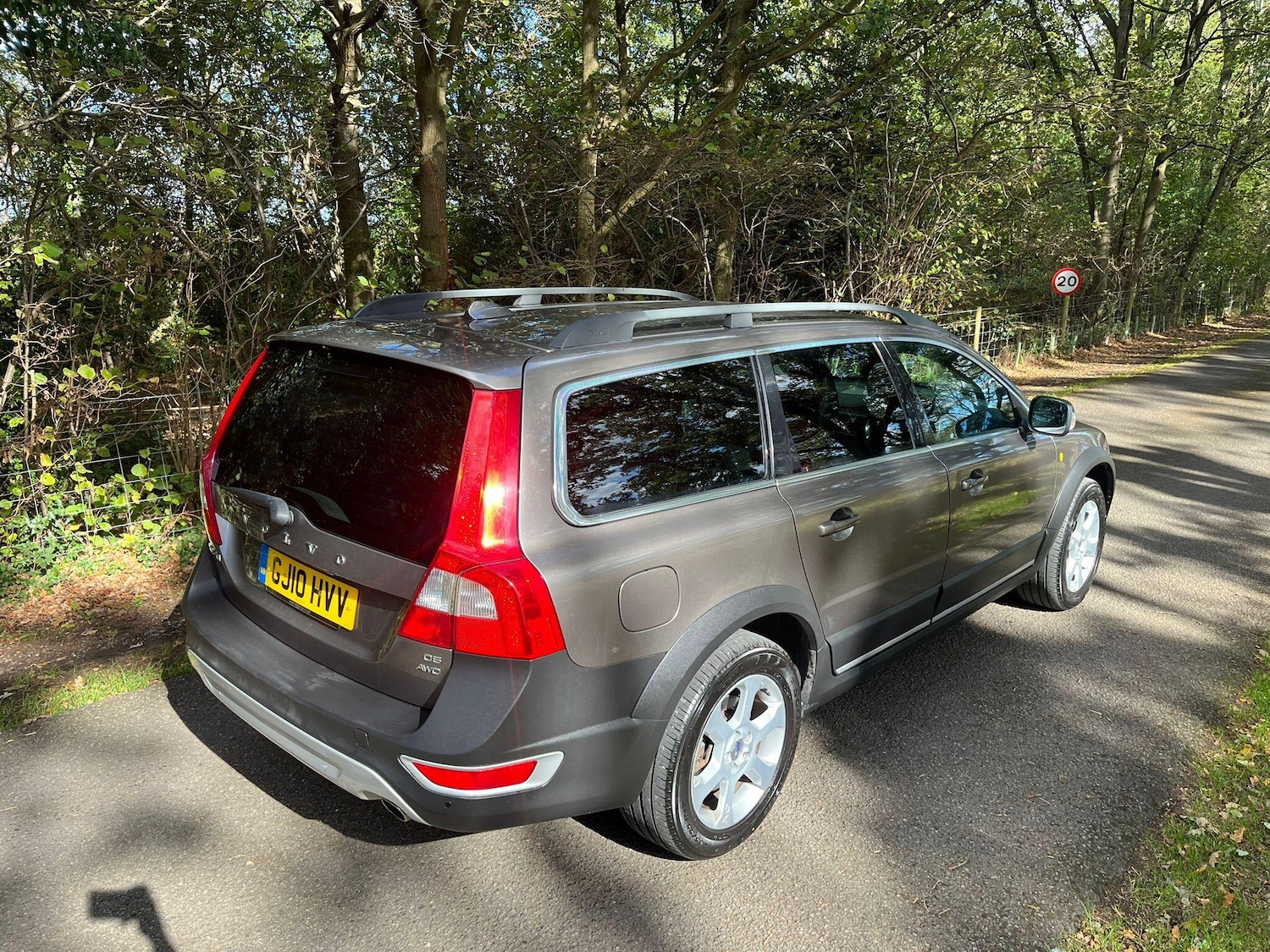 Used Volvo XC70 2010 for sale - 76031652: Photo 11