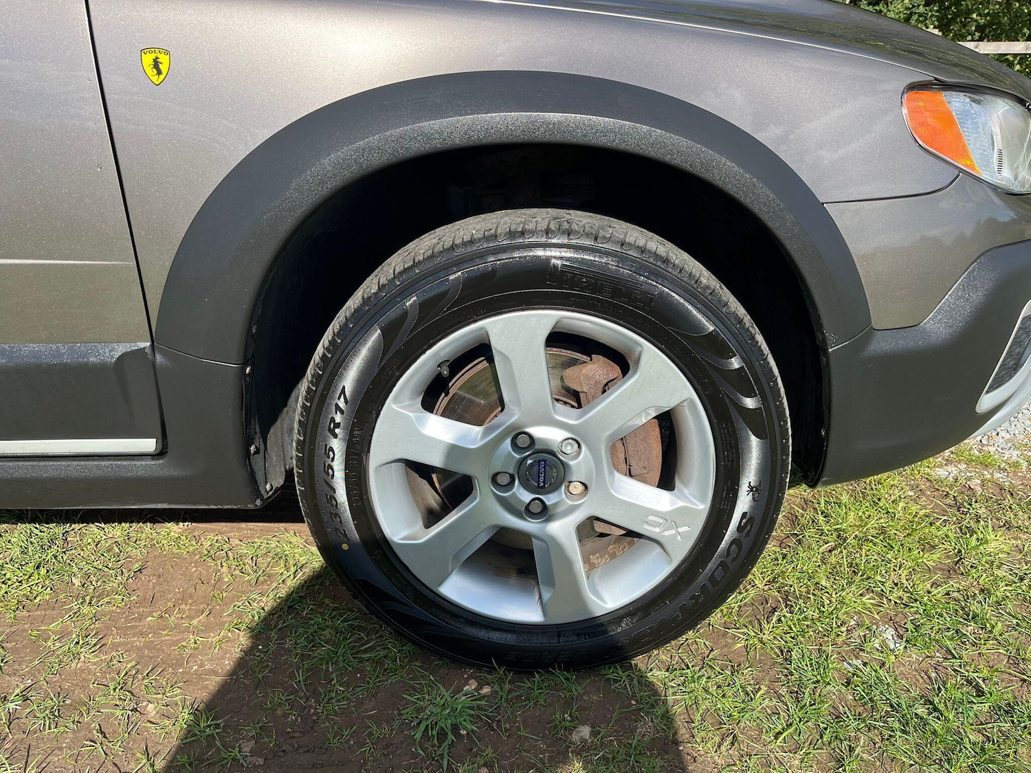 Used Volvo XC70 2010 for sale - 76031652: Photo 14