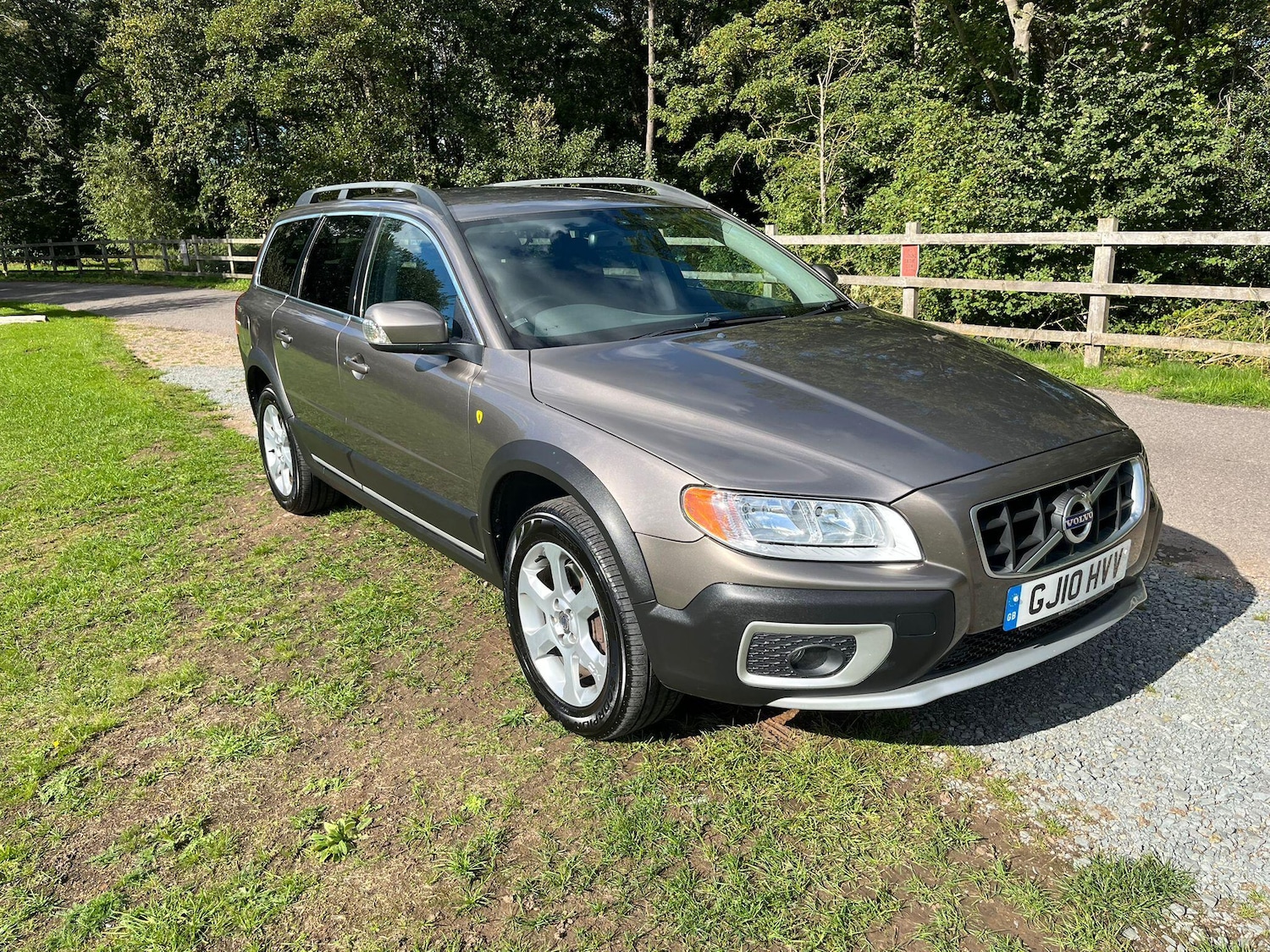 Used Volvo XC70 2010 for sale - 76031652: Photo 19