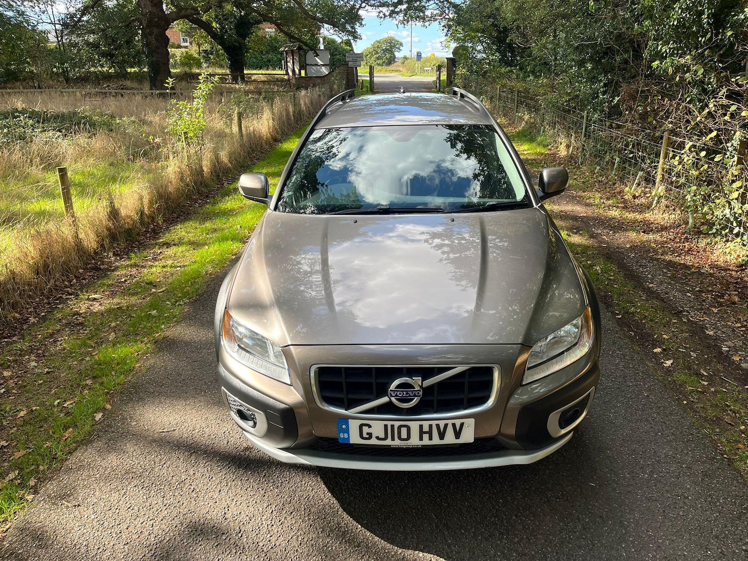 Used Volvo XC70 2010 for sale - 76031652: Photo 3