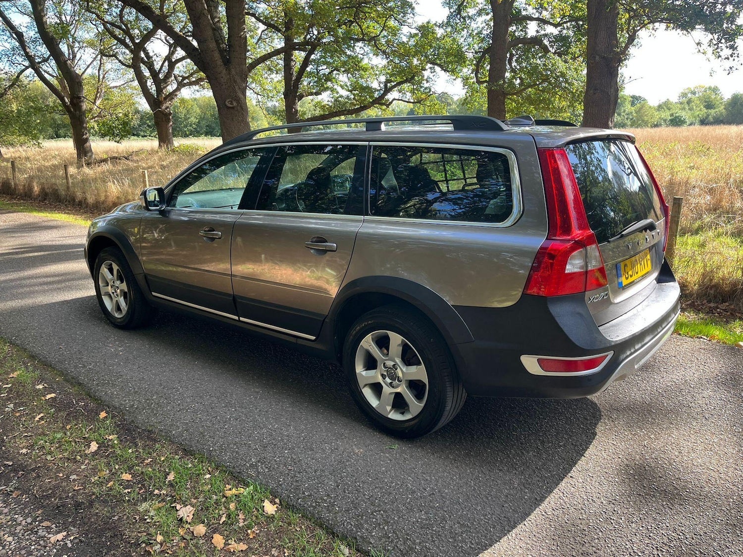 Used Volvo XC70 2010 for sale - 76031652: Photo 9