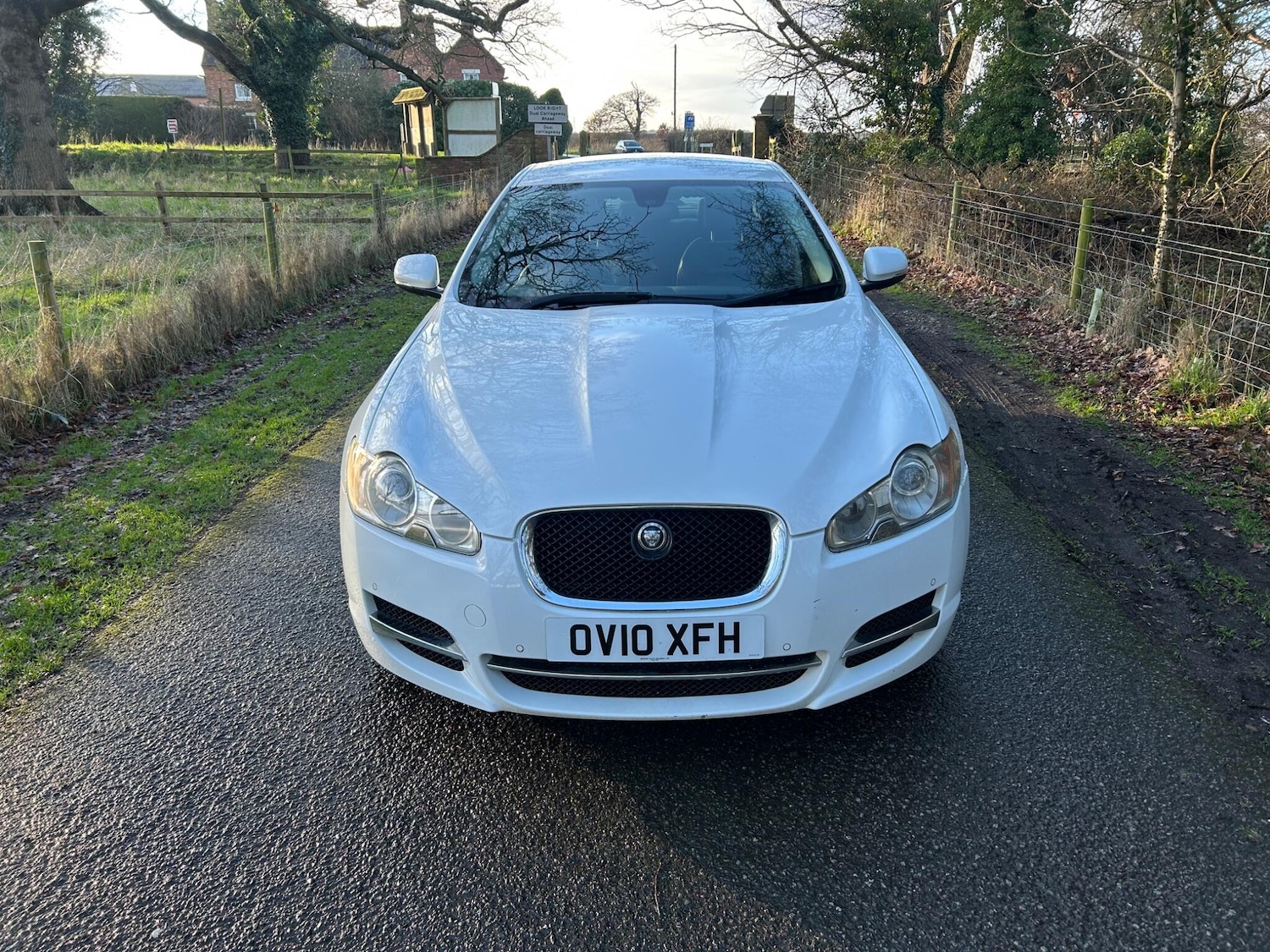 Used Jaguar XF 2010 for sale - 77524158: Photo 4