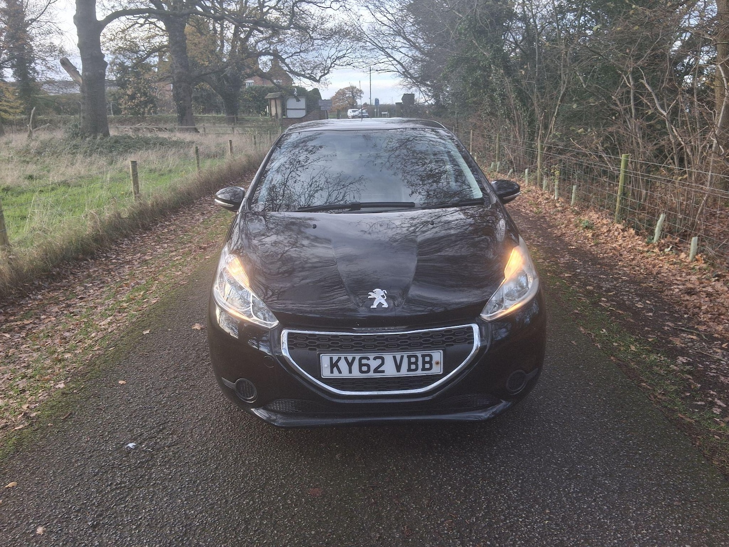 Used Peugeot 208 2013 for sale - 76781602: Photo 11
