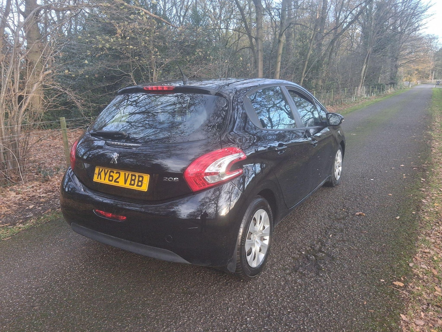 Used Peugeot 208 2013 for sale - 76781602: Photo 5