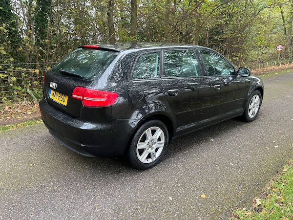 Used Audi A3 2011 for sale - 76294653: Photo 2