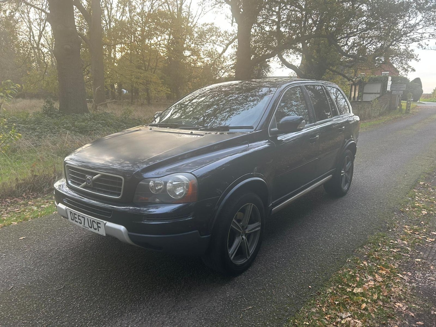 Used Volvo XC90 for sale - 76485740: Photo 2
