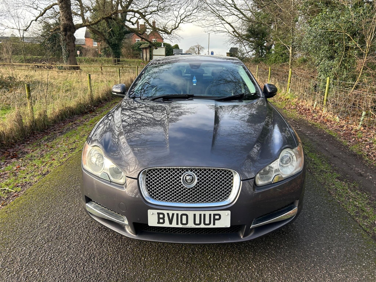 Used Jaguar XF 2010 for sale - 77229294: Photo 2