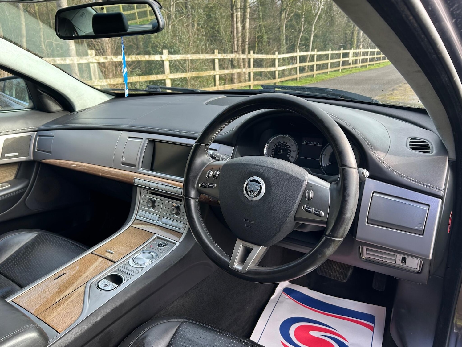 Used Jaguar XF 2010 for sale - 77229294: Photo 28