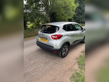 Used Renault Captur 2015 for sale - 75449255: Photo