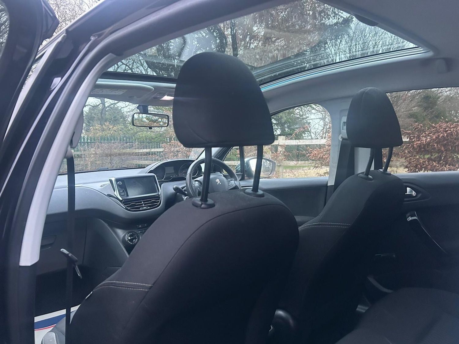 Used Peugeot 208 2014 for sale - 77074035: Photo 20