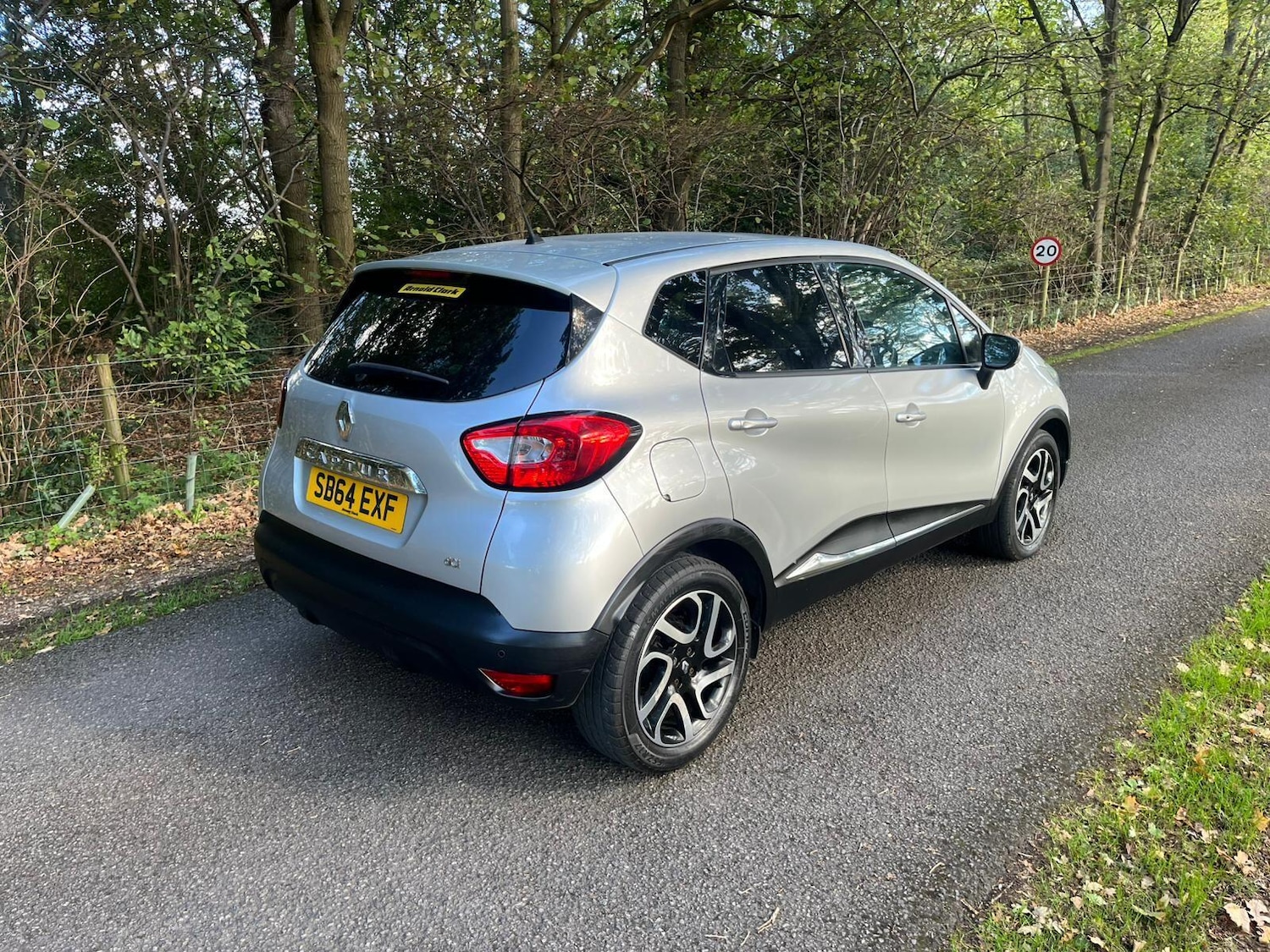 Used Renault Captur 2015 for sale - 76988027: Photo 11