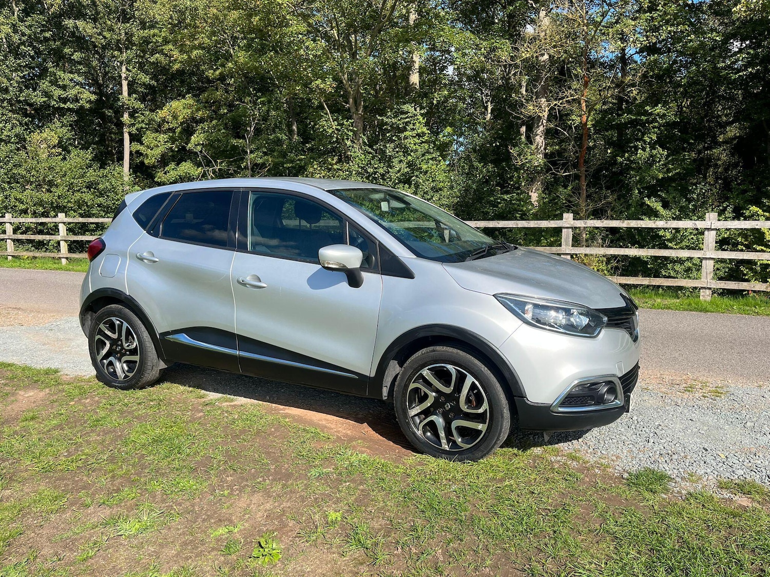 Used Renault Captur 2015 for sale - 76988027: Photo 15